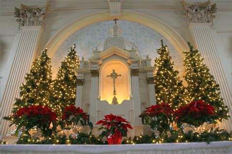 Top Church Christmas Decoration Ideas