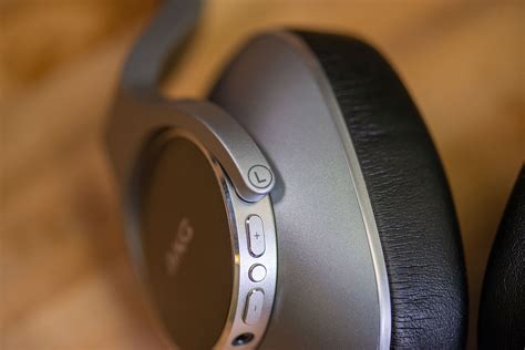 AKG N700NC Review: Beautiful, And They Sound Nice, Too | Digital Trends