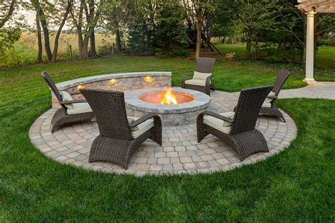 Where to Build a Fire Pit: On the Patio or a Separate Area of our ...