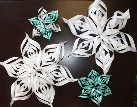 Craft for fun: How to Make a 3D Paper Snowflake