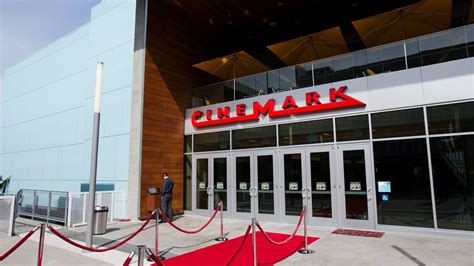 Cinemark announces $8.99-a-month subscription service to fill more ...