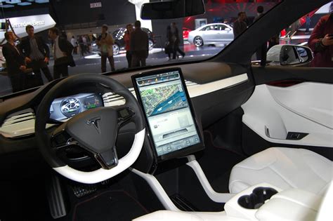 Tesla's Model X Dashboard Looks Like a Giant iPad - Apple (NASDAQ:AAPL ...