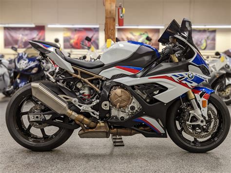 2022 BMW S1000RR M PACKAGE - 4000 Miles | AK Motors