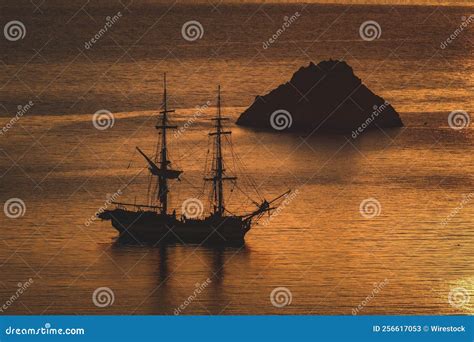 Silhouette of a Ship Sailing in the Sea at Sunset Stock Image - Image ...