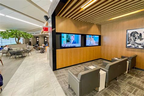 Best airport lounges at LaGuardia — and how you can get inside - The ...