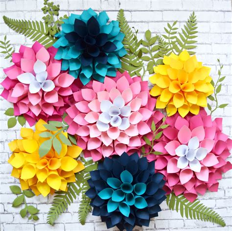 DIY Giant Dahlia Paper Flowers: How to Make Large Paper Dahlias