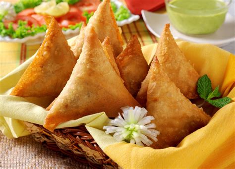 samoosas | Samosa recipe, Vegetable samosa, Recipes