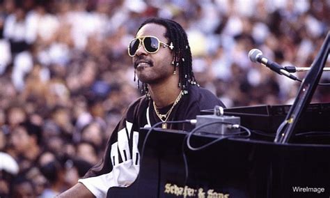 Stevie Wonder gave Darryl Dawkins his ‘Chocolate Thunder’ nickname ...