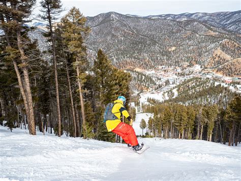 Shreddin’ The Gnar Since ’59 - Guide To Red River Ski Resort