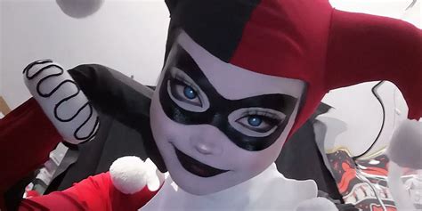 Uncanny Harley Quinn Cosplay Comes Straight Out of Batman: TAS - Gamerstail