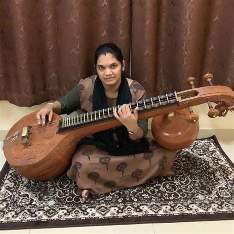 Carnatic music instrumental veena - mwgasw