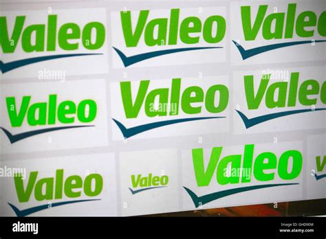 Valeo logo hi-res stock photography and images - Alamy