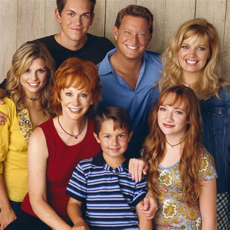 The Reba Cast Just Reunited at Reba McEntire's Hollywood Bowl Concert