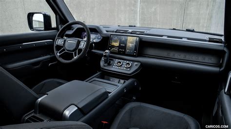 Land Rover Defender V8 110 | 2022MY | Interior