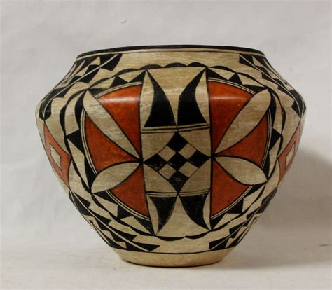 Native American Pottery, Historical Acoma Polychrome Olla, #914