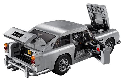 The Official LEGO James Bond Aston Martin DB5 Looks Fantastic