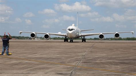 US Navy’s First E-6B Mercury Inducted Under New Maintenance Contract in ...