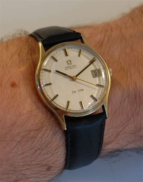 SOLD 1976 Omega de Ville men's 9kt gold automatic watch - Birth Year ...