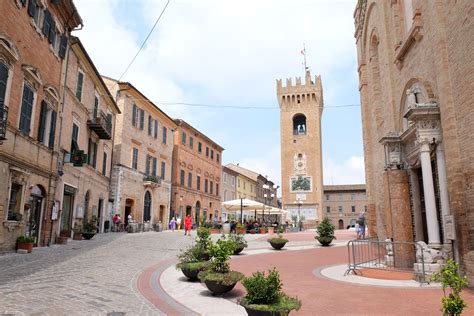 Recanati cose da vedere nel borgo leopardiano - dovevado.net