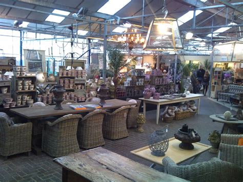 Burford Garden Centre.... This is what a garden shop should look like ...