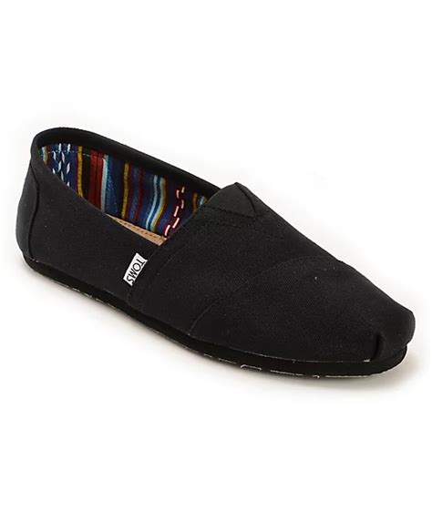 Toms Classics All Black Slip On Mens Shoes | Zumiez