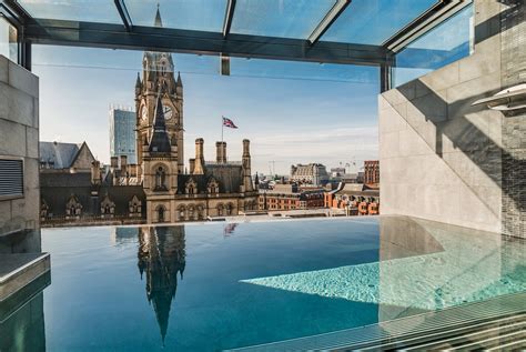 Hot hotels with rooftop pools to cool down in