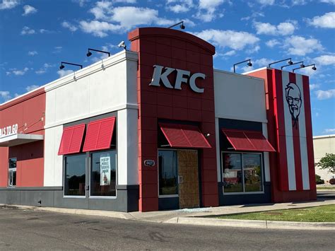 Customers camp out overnight for KFC opening in U.P. - mlive.com