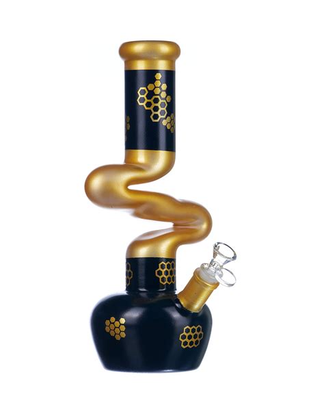 How To Make A Water Bottle Bong - A Step By Step Guide - World of Bongs