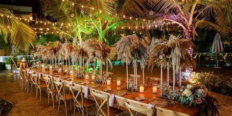 Pool Area wedding venue in Dreams Onyx - Dominican Republic