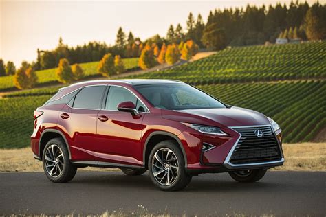 2016 Lexus RX Hybrid offers flexibility, functionality and comfort