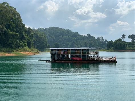 Tempah Houseboat Tasik Kenyir - Visit Kenyir