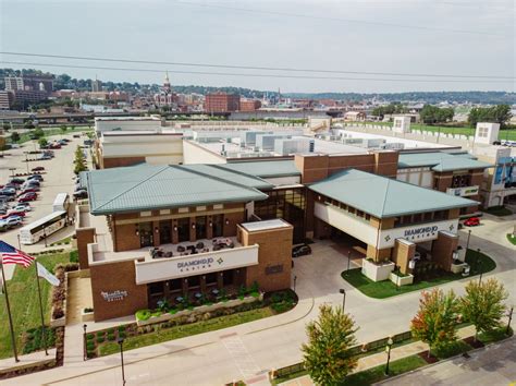 Host your meeting or event at the Diamond Jo Casino in Dubuque, Iowa