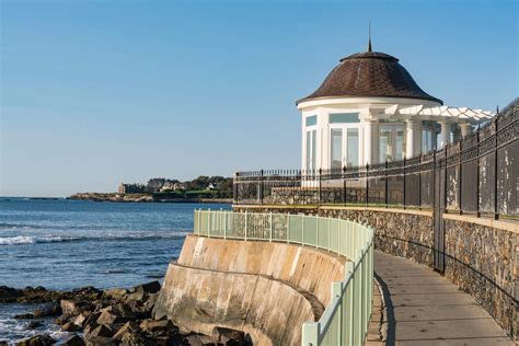 Newport Cliff Walk Self-Guided Walking Tour | GPS Audio Tour