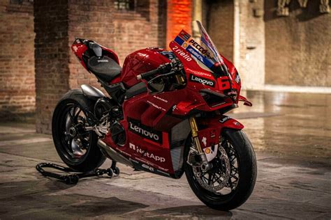 Ducati Panigale V4 S World Champion Replicas First Look - Cycle News