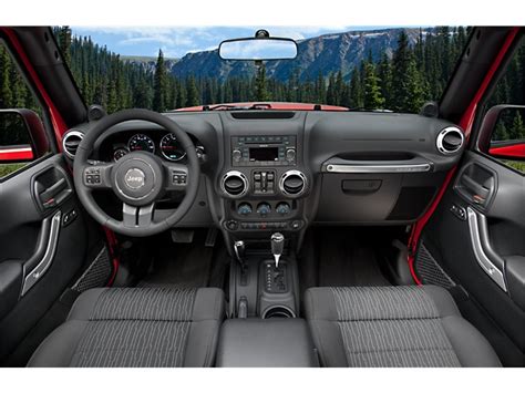 2011 Jeep Wrangler: 16 Interior Photos | U.S. News