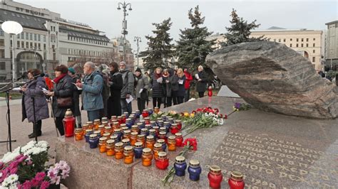 Russians Remember Victims Of Stalin's Great Purge