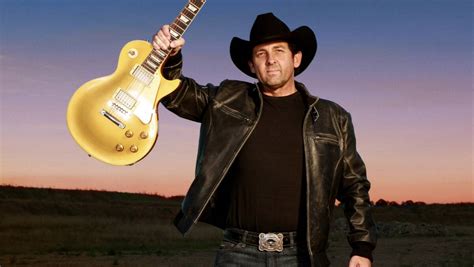 Lee Kernaghan’s 10 most influential albums | North Queensland Register ...