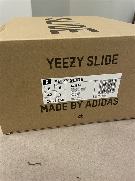 YEEZY SLIDES BRAND NEW IN BOX for Sale in Forest Heights, MD - OfferUp