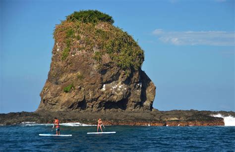 Monkey Rock Airbnb, Voyage Costa Rica, Tropical, Andaz, Coastline ...