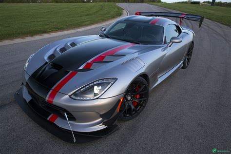 2016 Dodge Viper ACR - HD Pictures @ carsinvasion.com