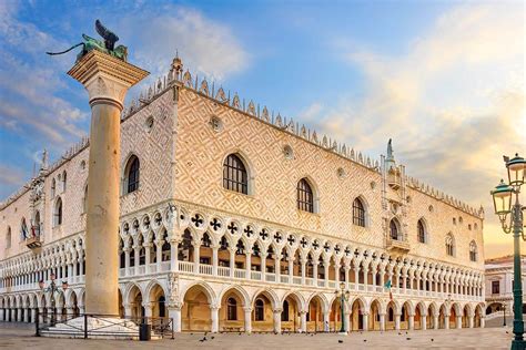 Doge's Palace in Venice: How to Visit & Essential Tips