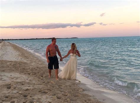 Kim Zolciak Biermann Renews Wedding Vows to Kroy Biermann