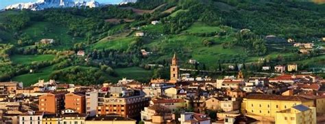 Teramo, Abruzzo, Italy | Teramo, Paris skyline, Skyline