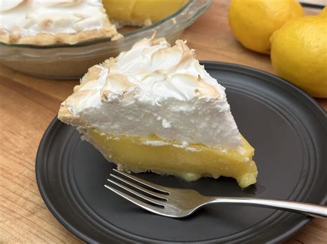 Classic Lemon Meringue Pie Recipe | DebbieNet.com