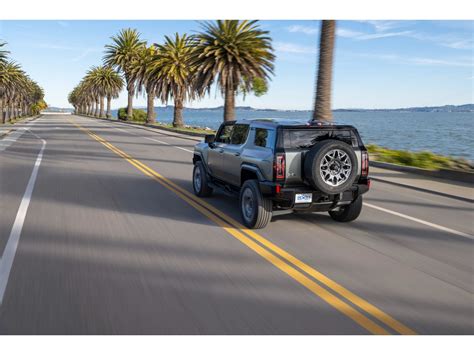 2025 GMC Hummer EV SUV: 47 Exterior Photos | U.S. News