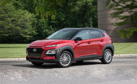 2019 Hyundai Kona Reviews | Hyundai Kona Price, Photos, and Specs | Car ...