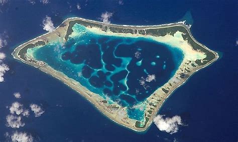 Coastal And Oceanic Landforms: What Is An Atoll? - WorldAtlas