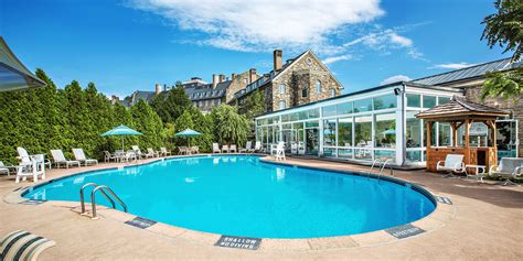 $149 – Poconos Family-Friendly Resort w/Breakfast | Travelzoo