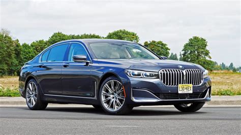 2020 BMW 7 Series Review & Buying Guide | The top dog | Hyundai Genesis ...