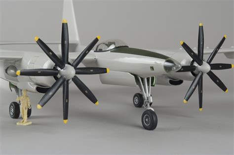 Anigrand 1/72 scale Hughes XF-11 by John Meyer